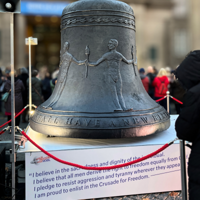 BezirksTour: 76 Jahre Freiheitsglocke Rathaus Schöneberg –  Eine Zeitreise in die Vergangenheit