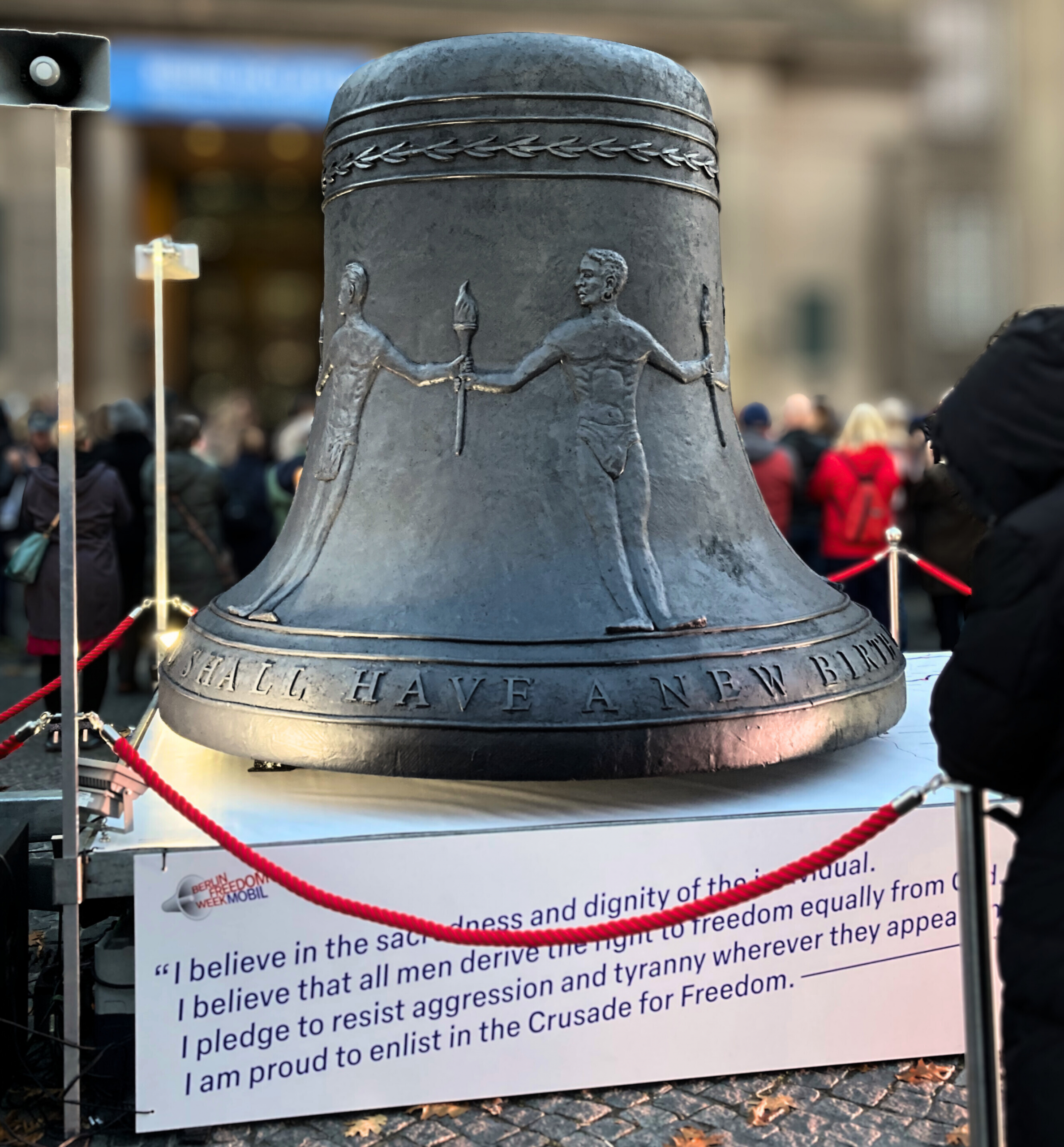 BezirksTour: 76 Jahre Freiheitsglocke Rathaus Schöneberg –  Eine Zeitreise in die Vergangenheit